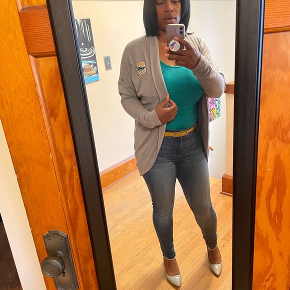 🎉10 YEAR POSHVERSARY🎉 - Picture 10 of 10